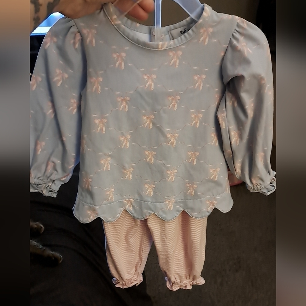 NWOT Baby girl, 9 months, winter outfit